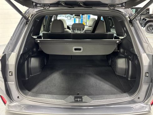 Used 2025 Subaru Forester Premium AWD/4WD image 31