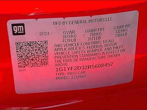 Used 2024 Chevrolet Corvette Z06 w/ Z07 Performance Package RWD image 33