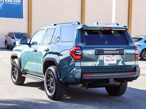 New 2025 Toyota 4Runner TRD Off-Road Premium image 12