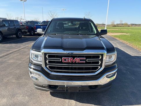 Used 2018 GMC Sierra 1500 SLE w/ SLE Value Package image 3