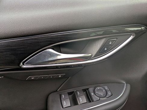 Used 2023 Buick Envision Essence image 14