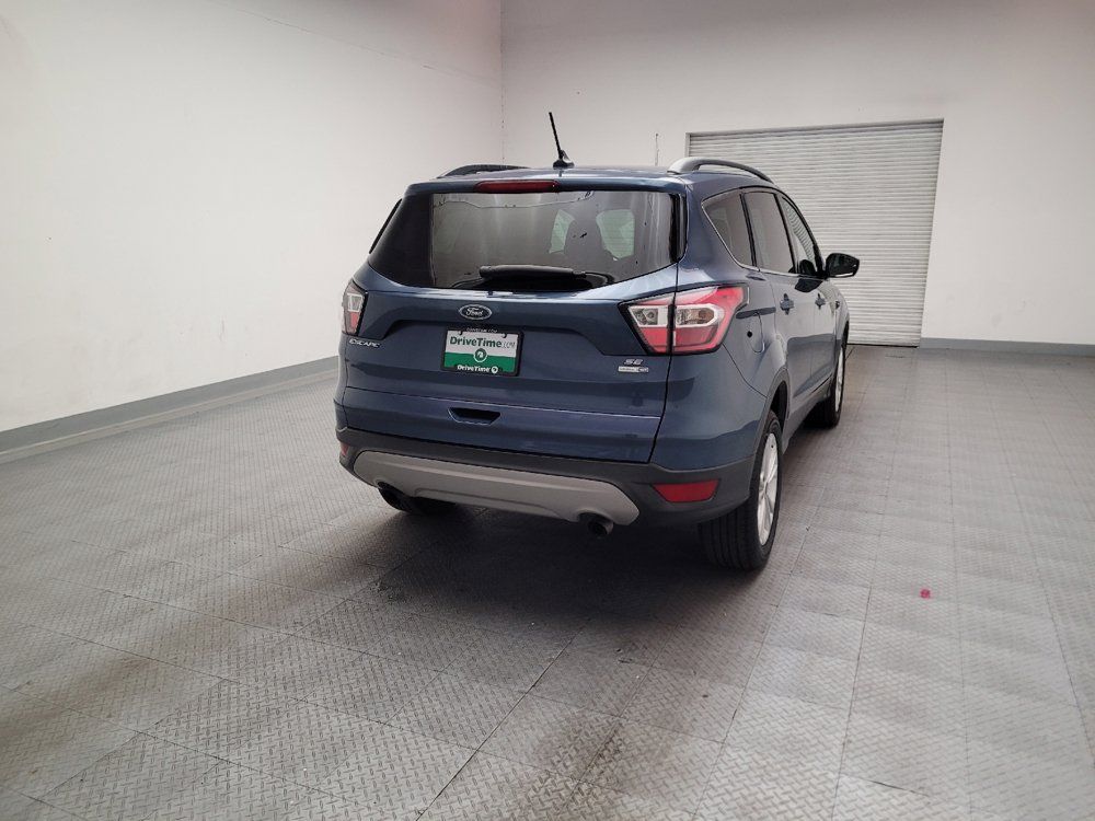 Used 2018 Ford Escape SE w/ SE Sync 3 Package AWD/4WD image 7