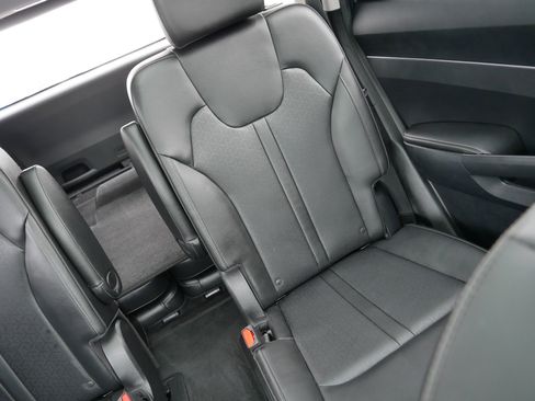 Used 2023 Kia Sorento X-Line EX image 14