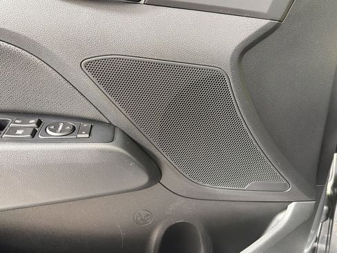 Used 2018 Hyundai Elantra Sport FWD image 22