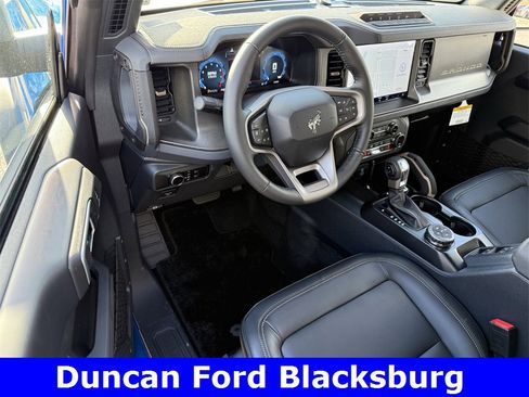 New 2025 Ford Bronco Badlands image 14