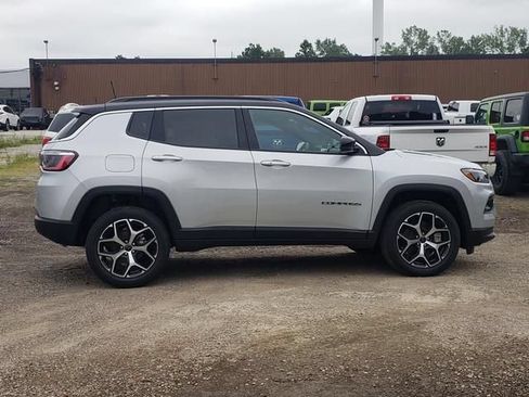 New 2026 Jeep Compass Limited w/ Sun, Sound & Navigation Group AWD/4WD image 2