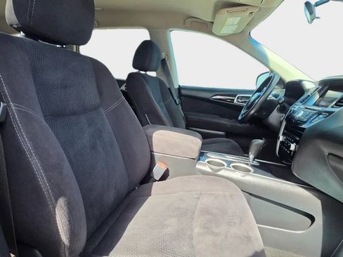 Used 2014 Nissan Pathfinder S FWD image 10