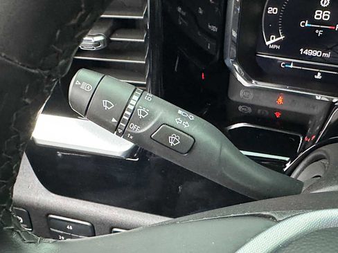 Used 2024 GMC Sierra 3500 SLE w/ SLE Convenience Package image 29