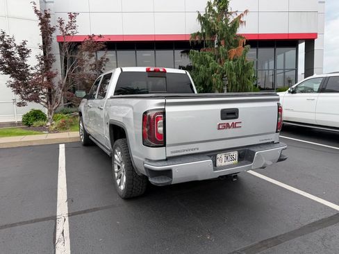 Used 2018 GMC Sierra 1500 Denali w/ Denali Ultimate Package AWD/4WD image 4