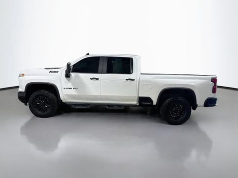 Used 2024 Chevrolet Silverado 2500 Custom w/ Custom Value Package AWD/4WD image 9