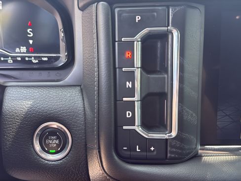 Used 2023 GMC Yukon Denali AWD/4WD image 21