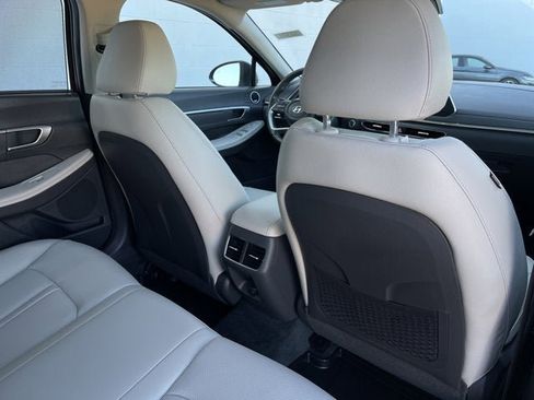 Used 2023 Hyundai Sonata Limited image 29