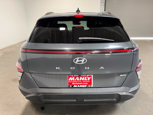 Used 2024 Hyundai Kona SEL AWD/4WD image 4
