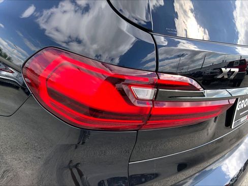 Used 2022 BMW X7 M50i AWD/4WD image 26