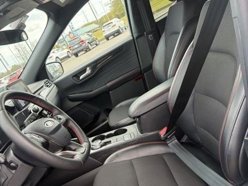 Used 2025 Ford Escape ST-Line Select image 13