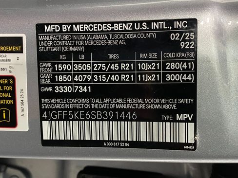 Certified 2025 Mercedes-Benz GLS 450 4MATIC image 37