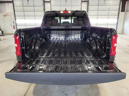 Used 2025 RAM 1500 Big Horn AWD/4WD image 10