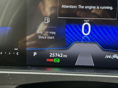 Used 2024 Volkswagen Tiguan S image 19