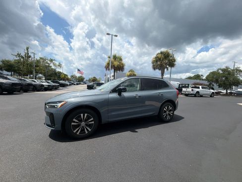 Used 2024 Volvo XC60 B5 Core AWD/4WD image 12