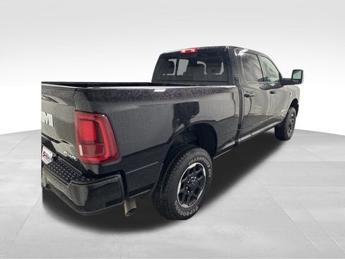 Used 2026 RAM 2500 Laramie AWD/4WD image 5