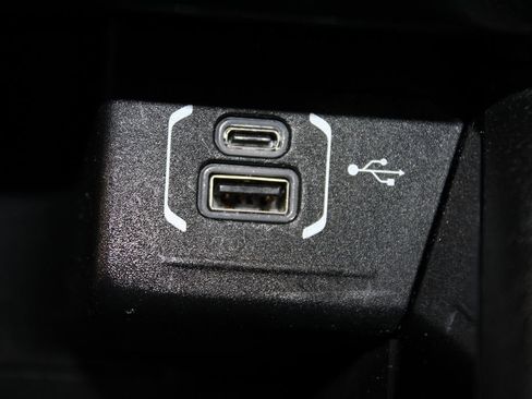 Used 2025 Jeep Compass Trailhawk image 39