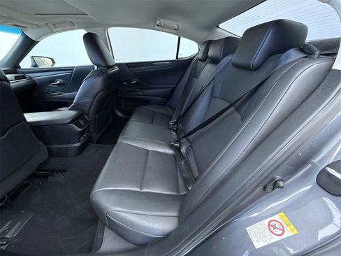 Used 2019 Lexus ES 350 Ultra Luxury image 43