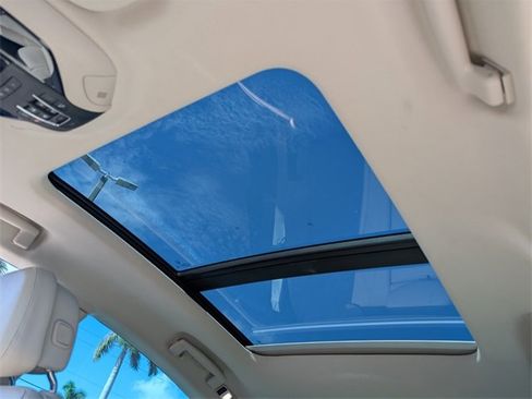 Used 2022 Maserati Levante GT image 21