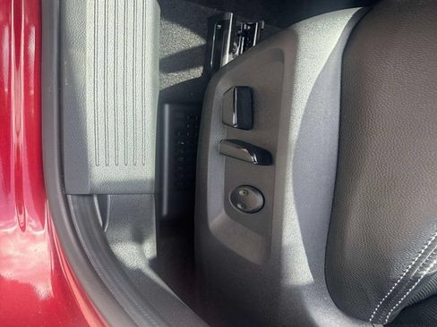 Certified 2024 Nissan Rogue SV AWD/4WD image 19