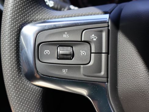 Used 2026 Chevrolet Blazer LT w/ Convenience Package FWD image 19