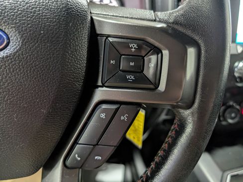 Used 2019 Ford F150 XLT w/ Equipment Group 302A Luxury AWD/4WD image 23