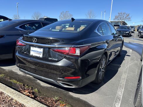 Used 2019 Lexus ES 350 w/ Accessory Package 2 image 22