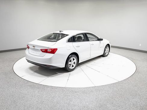 Used 2020 Chevrolet Malibu LS FWD image 28
