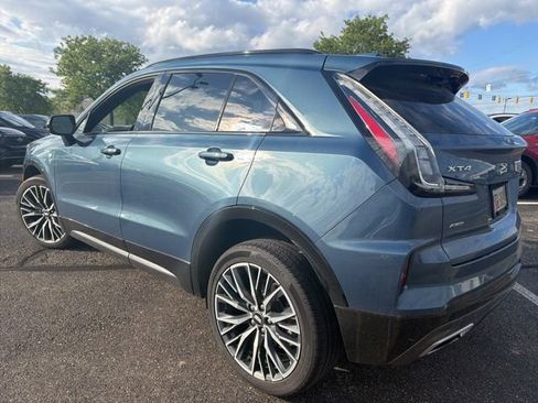 Used 2024 Cadillac XT4 Sport AWD/4WD image 3