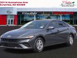 Used 2024 Hyundai Elantra SE image 1