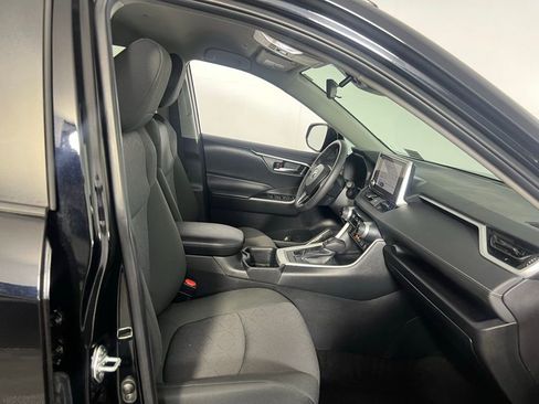 Used 2024 Toyota RAV4 XLE image 34