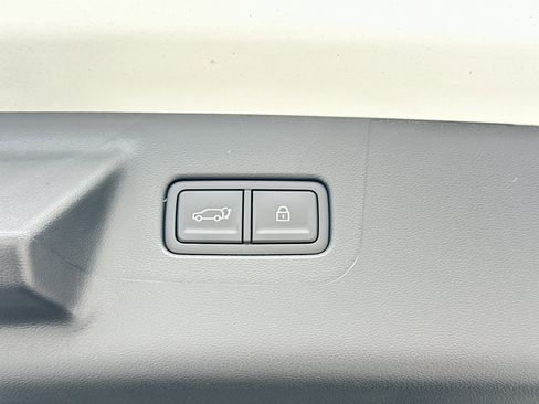 New 2025 Hyundai Santa Fe Limited image 39