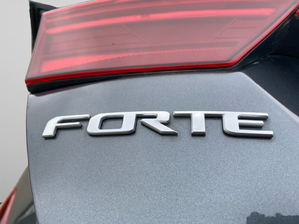 Certified 2024 Kia Forte LXS FWD image 17