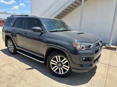 Used 2024 Toyota 4Runner TRD Sport AWD/4WD image 2
