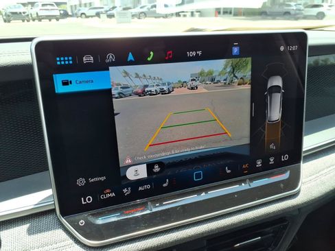Certified 2025 Volkswagen Tiguan S FWD image 28