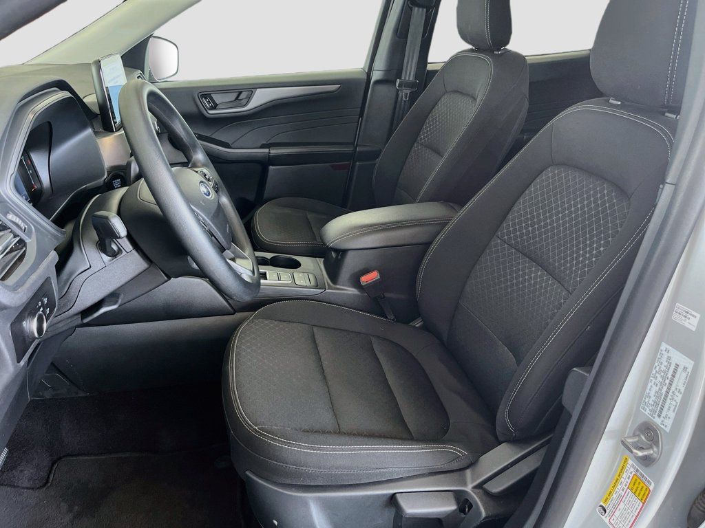 Used 2025 Ford Escape Active FWD image 21
