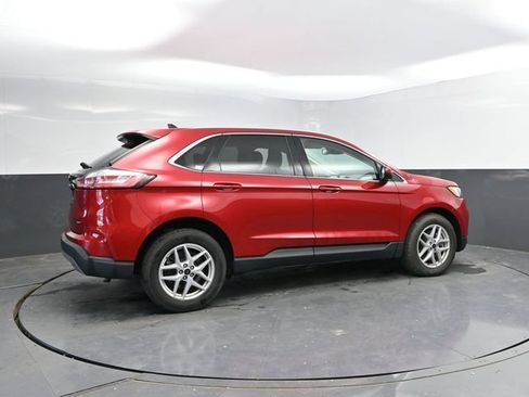Used 2024 Ford Edge SEL AWD/4WD image 2