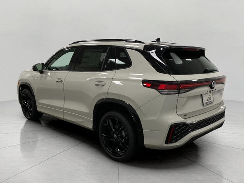 New 2026 Volkswagen Tiguan SE R-Line AWD/4WD image 7