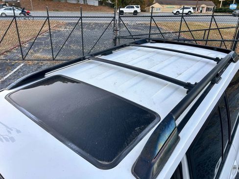 Used 2005 Toyota Land Cruiser image 14