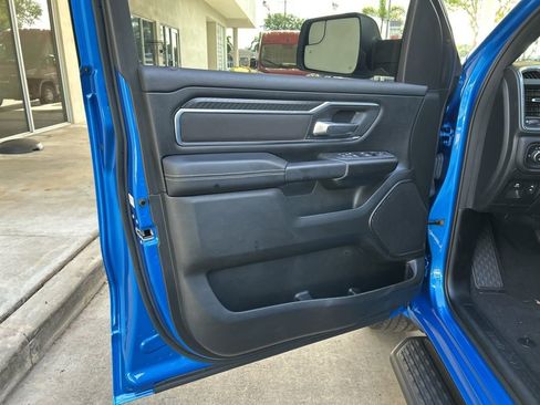 Used 2025 RAM 1500 Big Horn AWD/4WD image 40