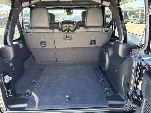 New 2026 Jeep Wrangler Unlimited Sahara AWD/4WD image 13