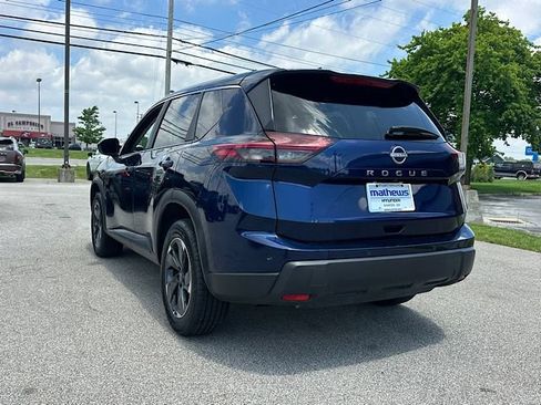 Used 2025 Nissan Rogue SV FWD image 6