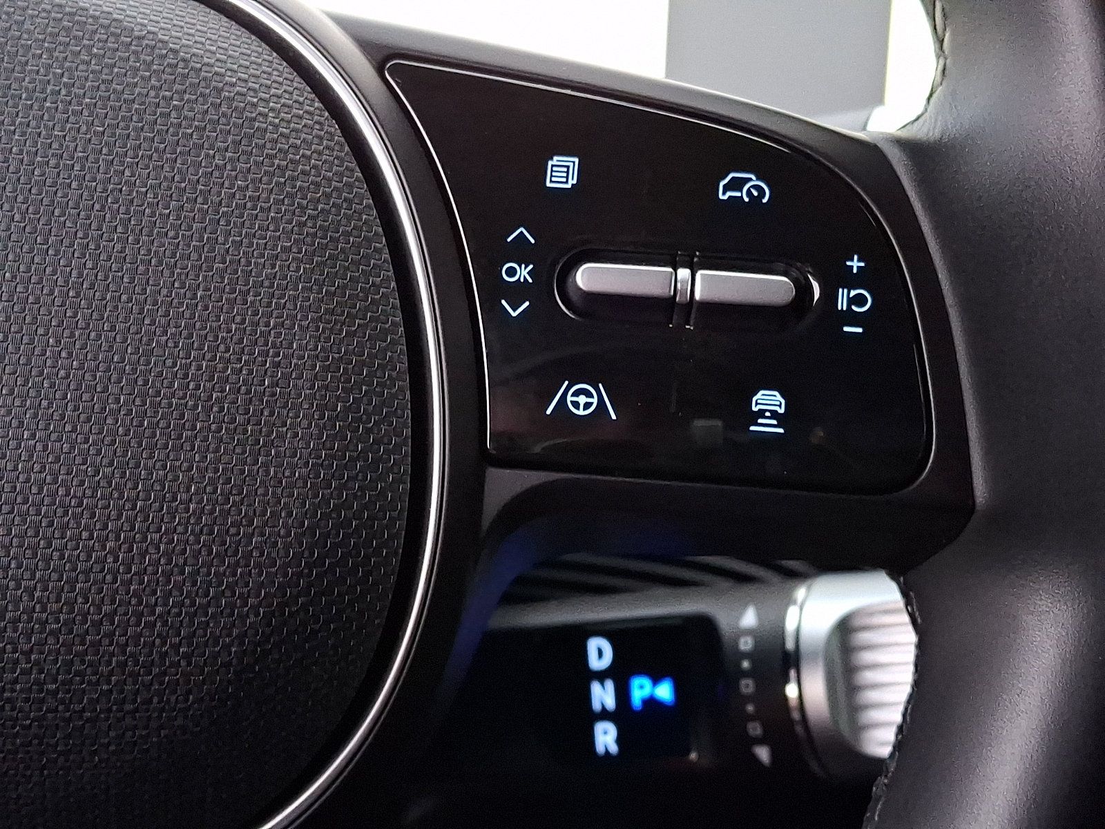 Certified 2024 Hyundai Ioniq 5 SE RWD image 22