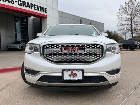 Used 2017 GMC Acadia Denali image 4