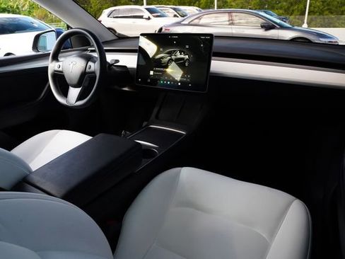 Used 2023 Tesla Model Y Long Range AWD/4WD image 20