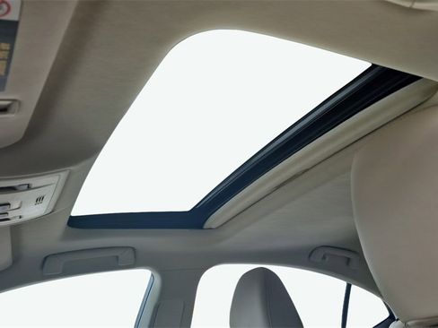 Used 2017 Lexus ES 350 w/ Premium Package image 19